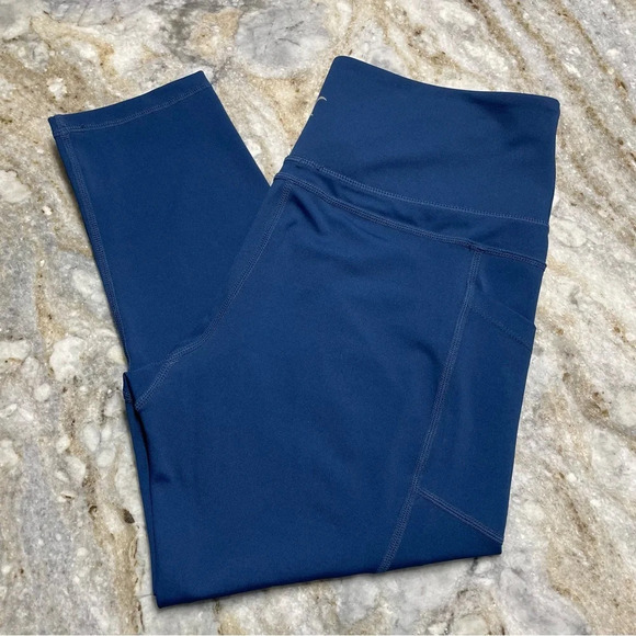 Zyia Active Capri Legging with side Pockets - Size 12 - Picture 6 of 9
